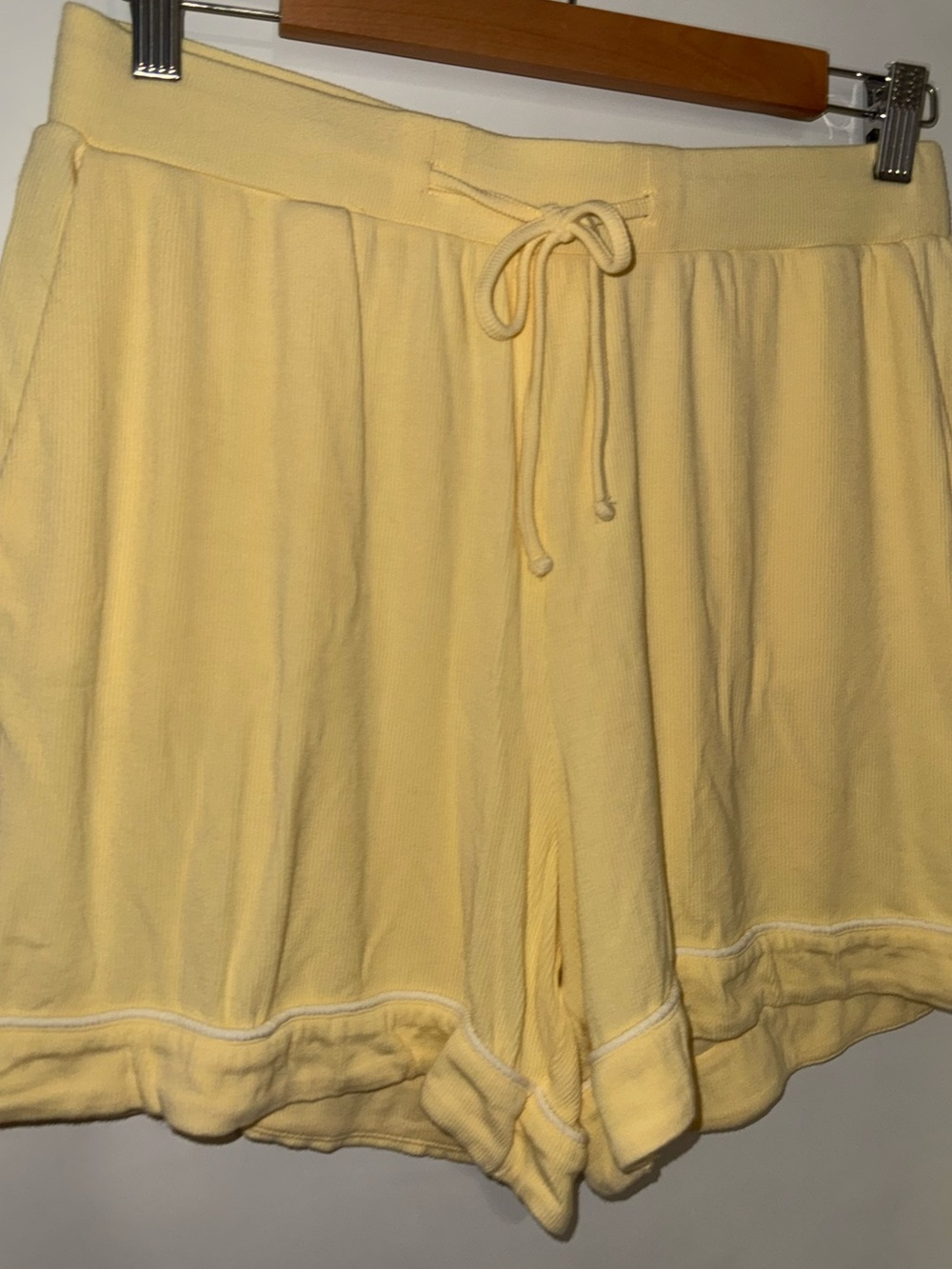 Cozy Earth Women's Yellow Pajama Set - Picture 7 of 12